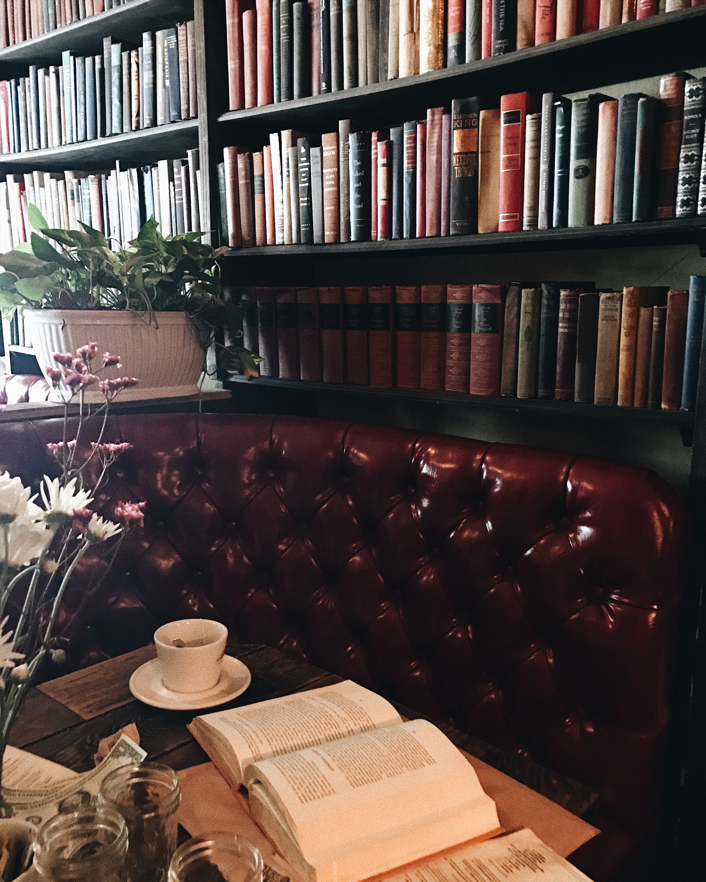 Milk and Roses, Brooklyn, lookbook, corset, blouse, slides, mules, Kate Spade, fashion blogger, style, fashion, high fashion, every day look, outfit of the day, ootd, Levis, books, coffee, tea, coffee shop, New York