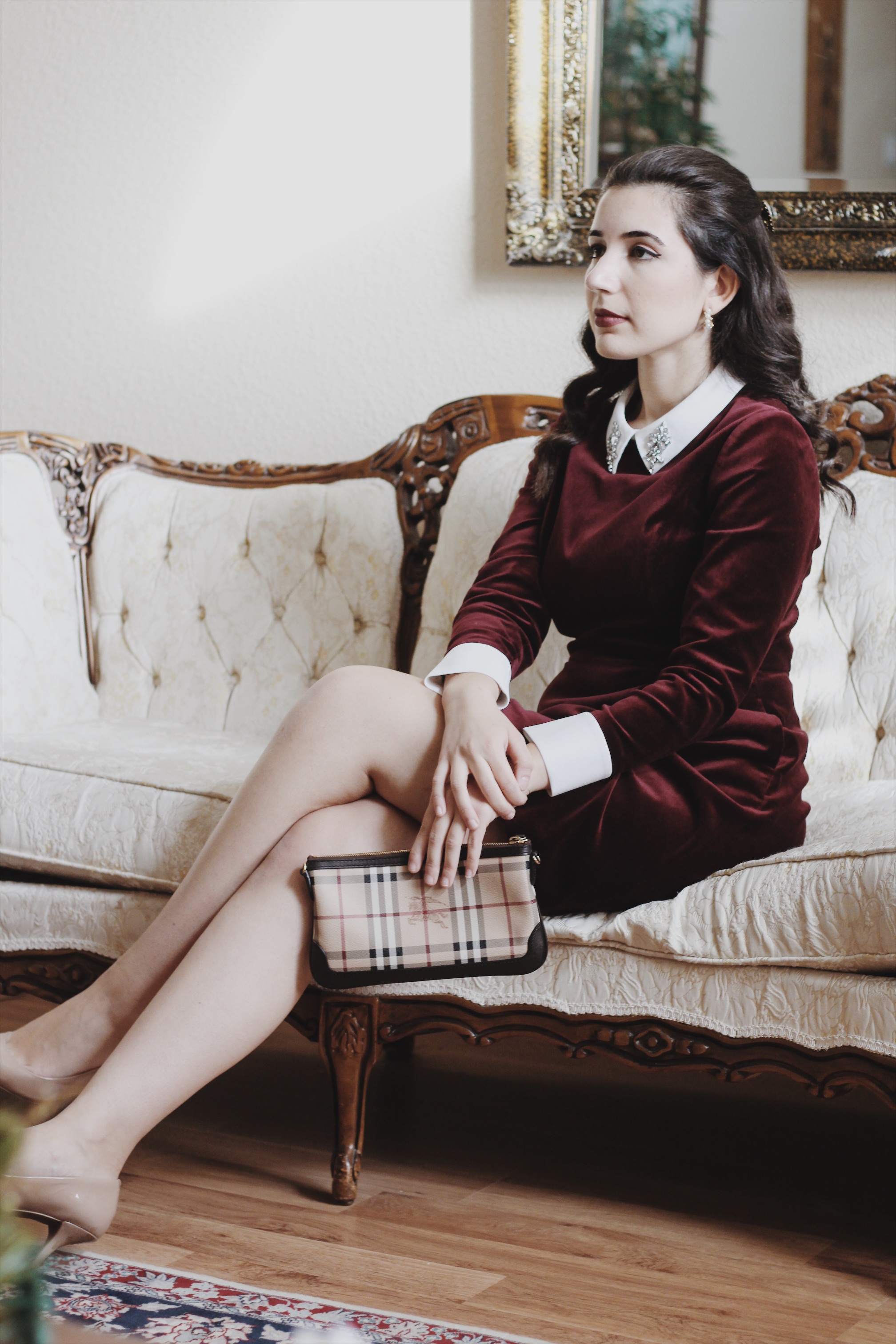 Ted Baker, Ted Baker dress, burgundy, hair bow, rhinestone collar, Coach, Coach pumps, pumps, dress, velvet dress, lookbook, fashion blogger, fashion, style, Christmas style, Christmas fashion