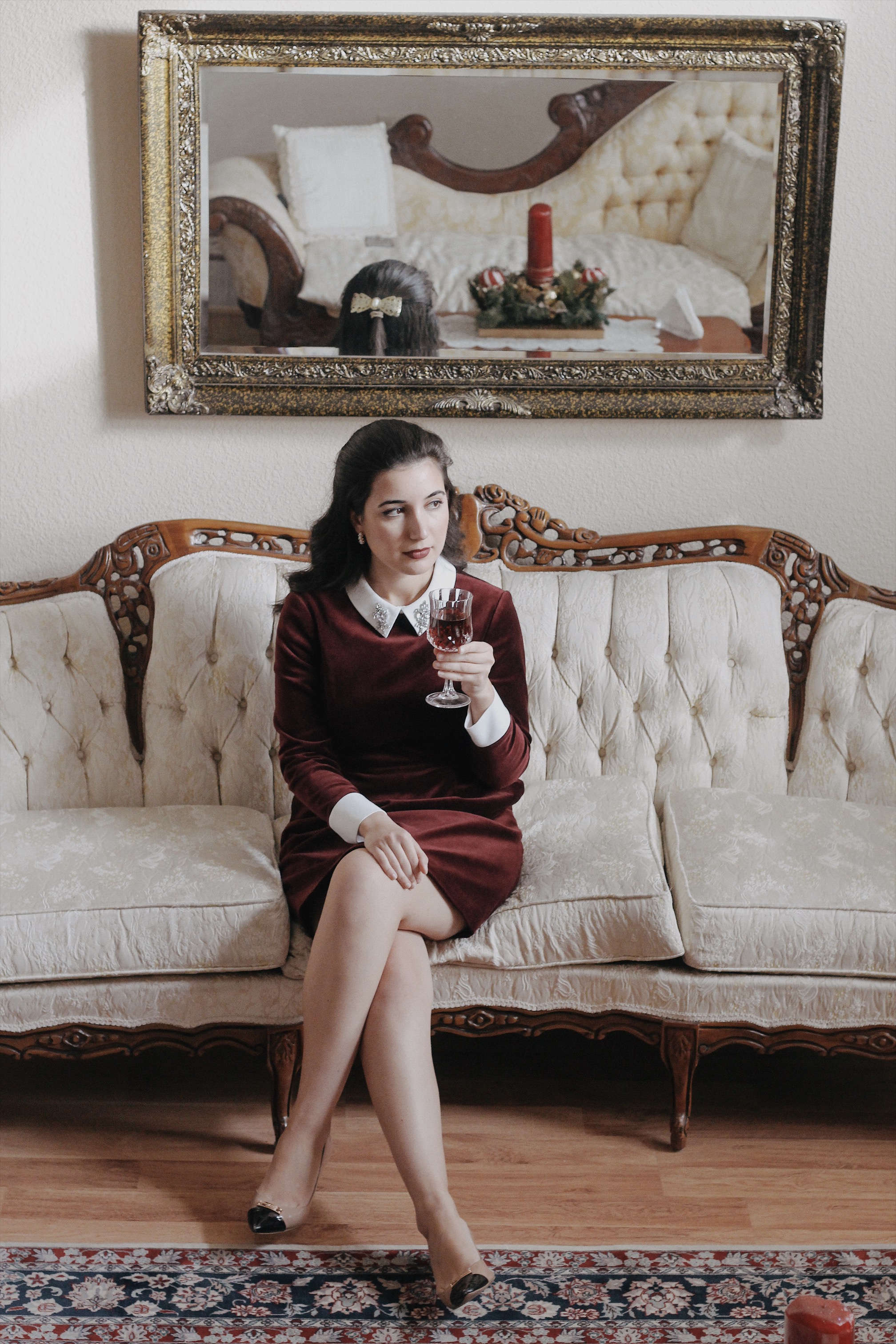 Ted Baker, Ted Baker dress, burgundy, hair bow, rhinestone collar, Coach, Coach pumps, pumps, dress, velvet dress, lookbook, fashion blogger, fashion, style, Christmas style, Christmas fashion