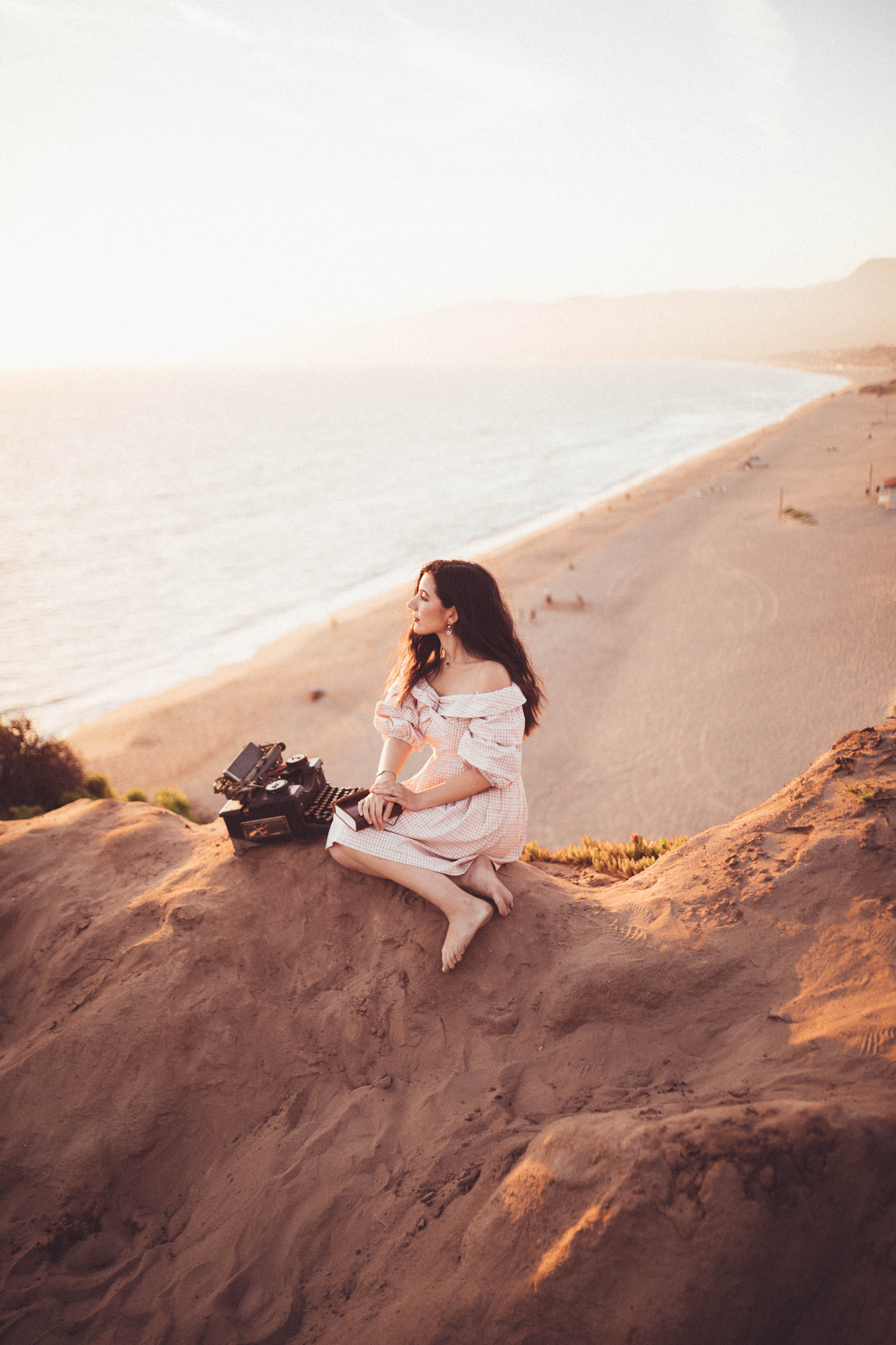 Chriselle x J.O.A collection, vintage, vintage fashion, retro fashion, off-the-shoulder dress, gingham, pink, lookbook, fashion blogger, Malibu, California, photography, golden hour, retro, typewriter, journalist