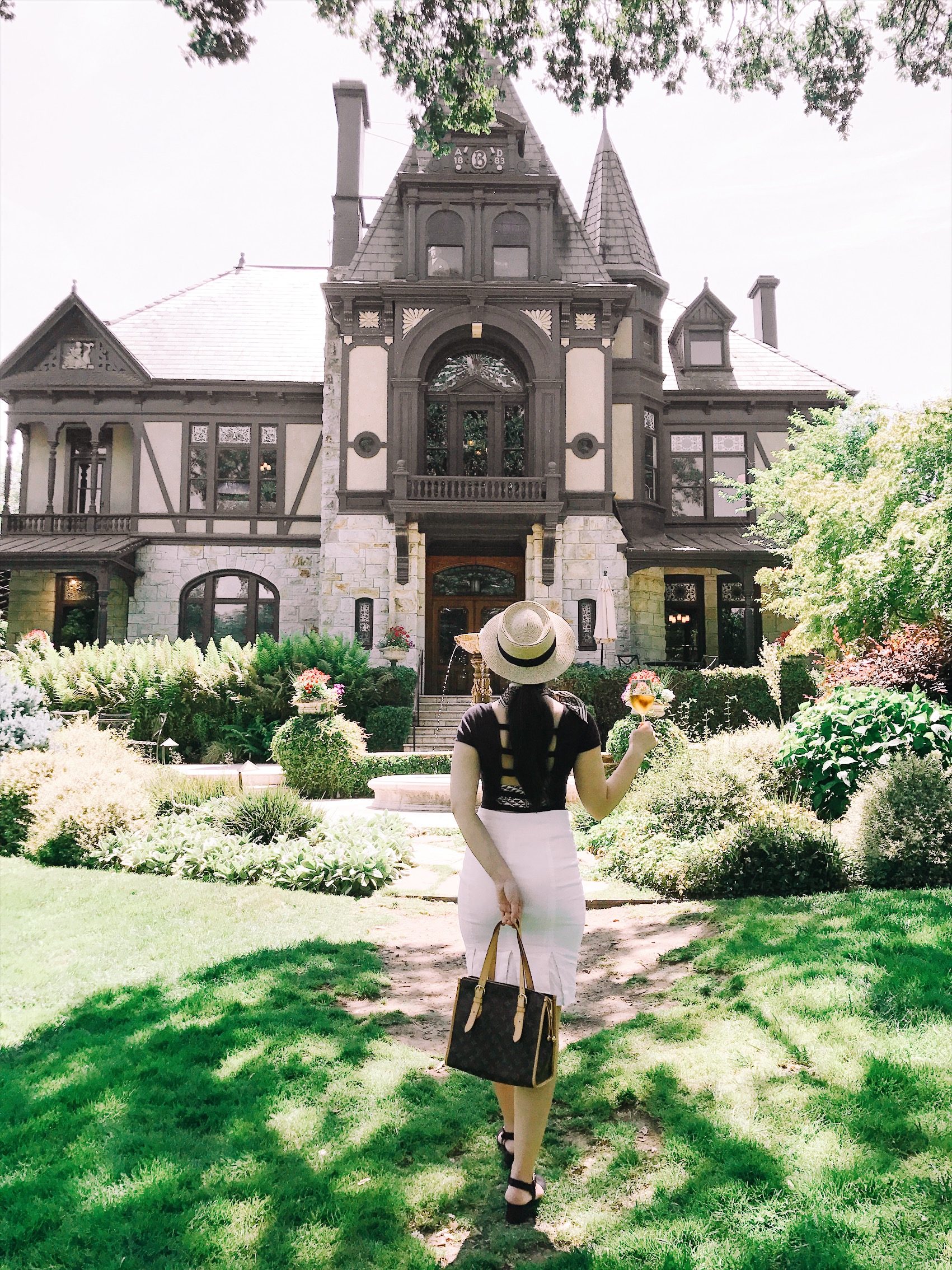 St. Helena, Beringer wine, Beringer Winery, Victorian house, Napa Valley, wine tasting, fashion blogger, Napa outfit, ootd, outfit of the day, lookbook, fashion blogger, California outfit, silk scarf, pencil skirt, white skirt, suede sandals, sandals, french fashion, straw hat, crop top, Louis Vuitton, Louis Vuitton bag, summer fashion, summer outfit, what I wore
