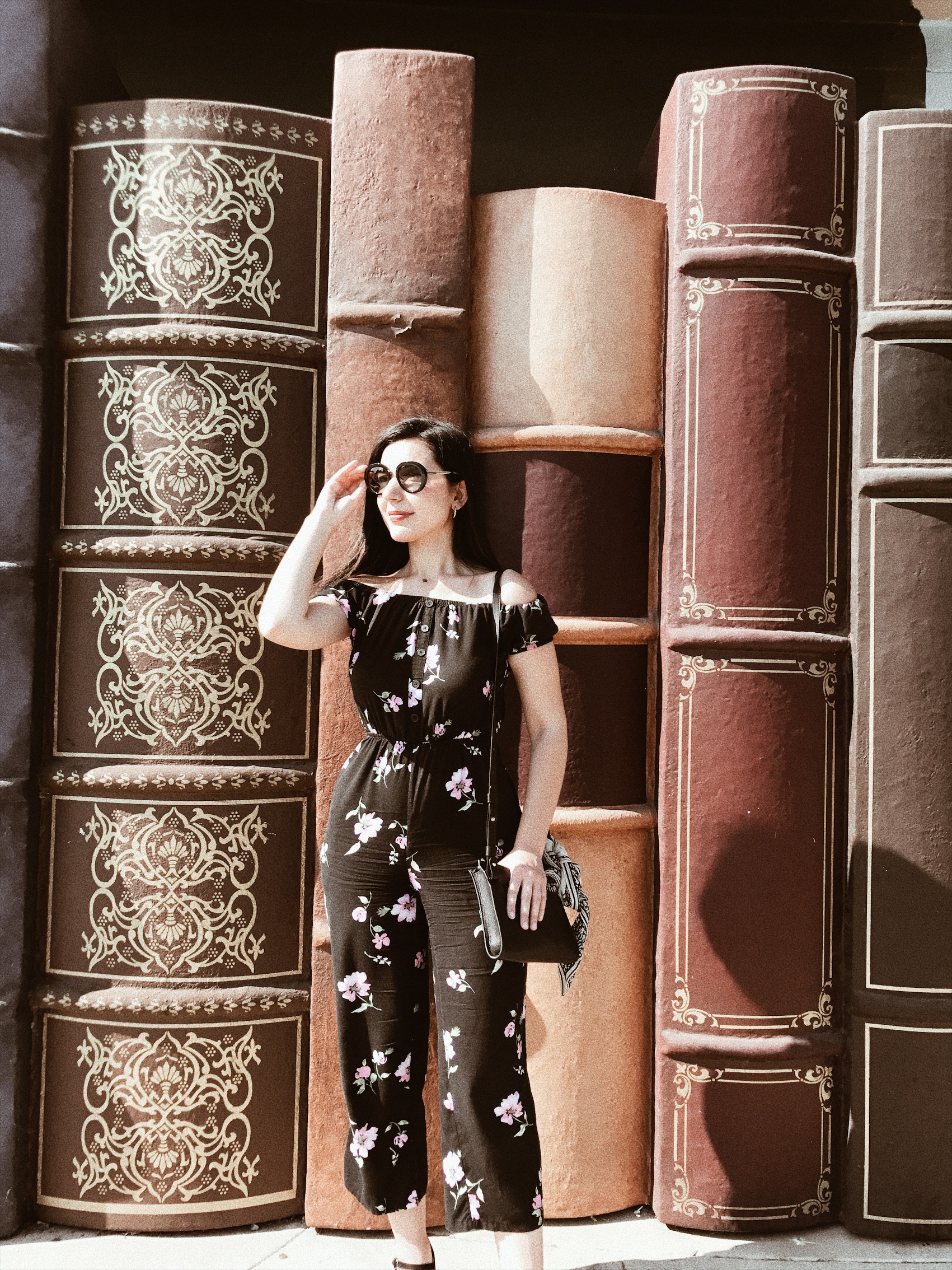 Iliad Bookshop, bookish, Los Angeles bookshop, Burbank book shop, Burbank, fashion blogger, style blogger, book blogger, floral jumpsuit, Prada Sunglasses