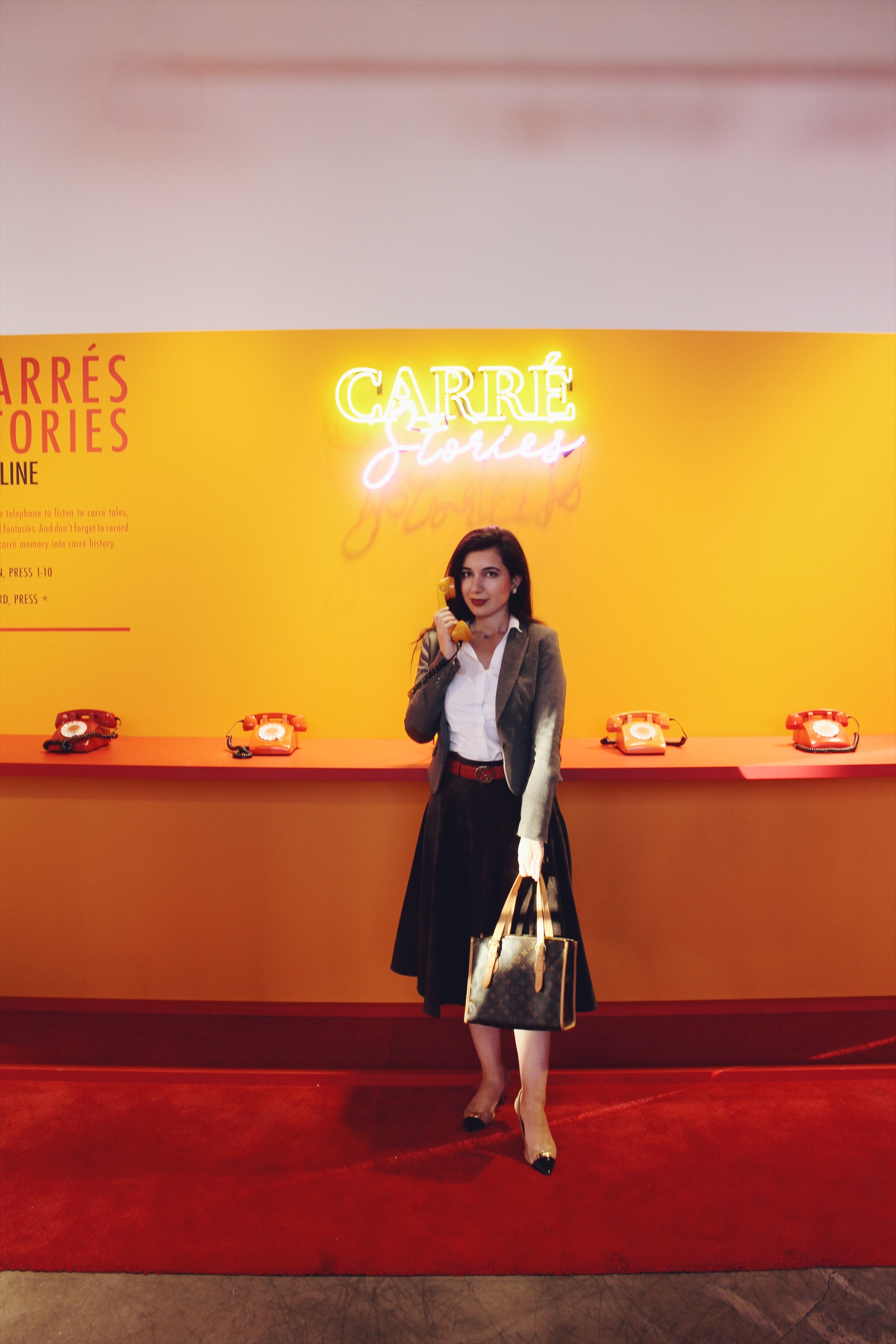 Hermes Carre Club Los Angeles, Los Angeles fashion, fashion pop up, Hermes pop up, Hermes, high fashion, Hermes scarf, lookbook, fashion, fashion blogger, outfit of the day, ootd, Gucci belt, Louis Vuitton handbag, Coach heels, style, style blogger, fall style tweed, blazer, white, button down