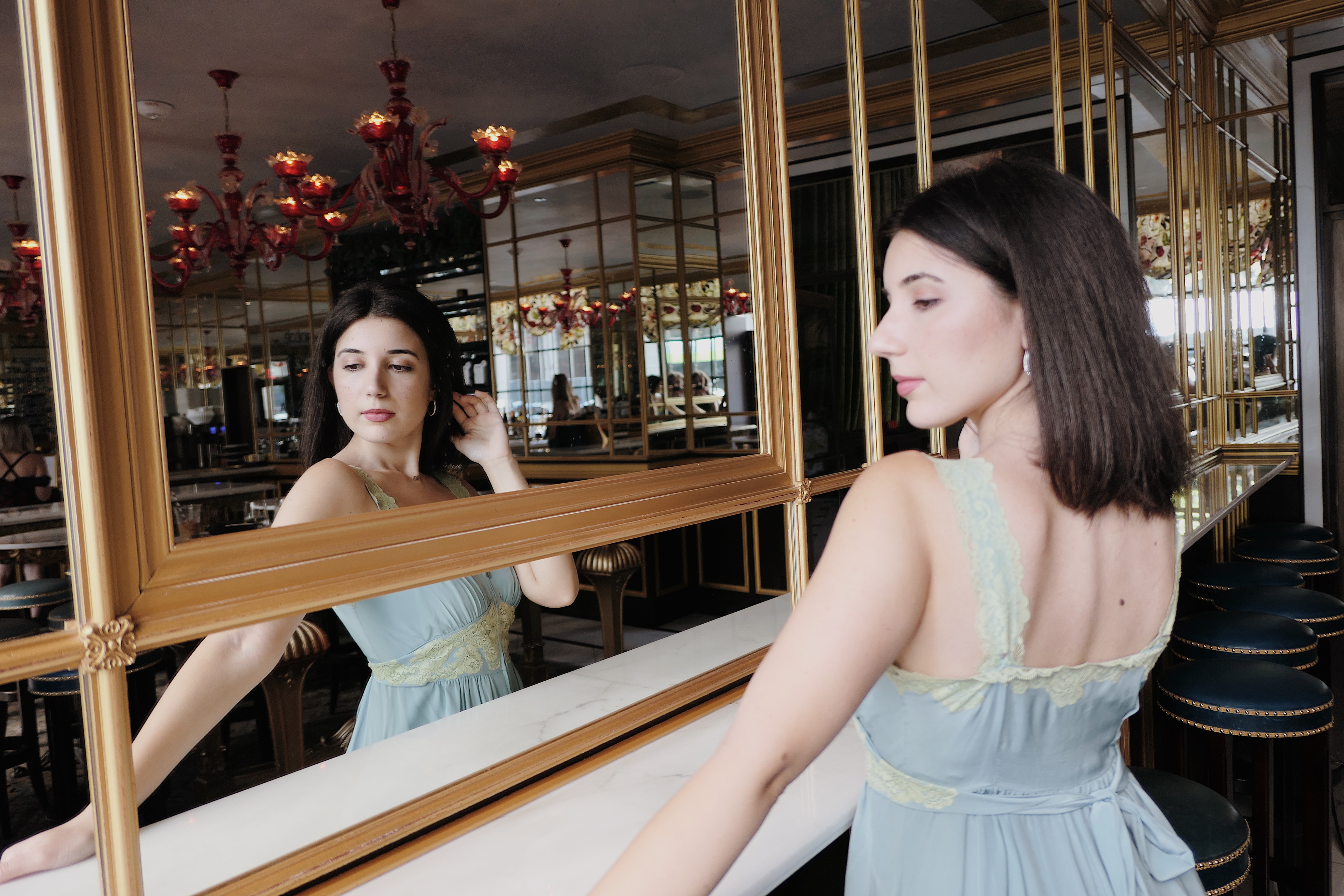 JLo, Versace, JLo Versace Dress, Jennifer Lopez Versace dress, blue and green Versace dress, vintage dress, Cult Gaia, tropical blue and green Versace dress, 2000 Versace dress Jennifer Lopez, lookbook, fashion blogger, fashion news, Milan Fashion Week, 2019 Fashion Month, Versace fashion show, Google images