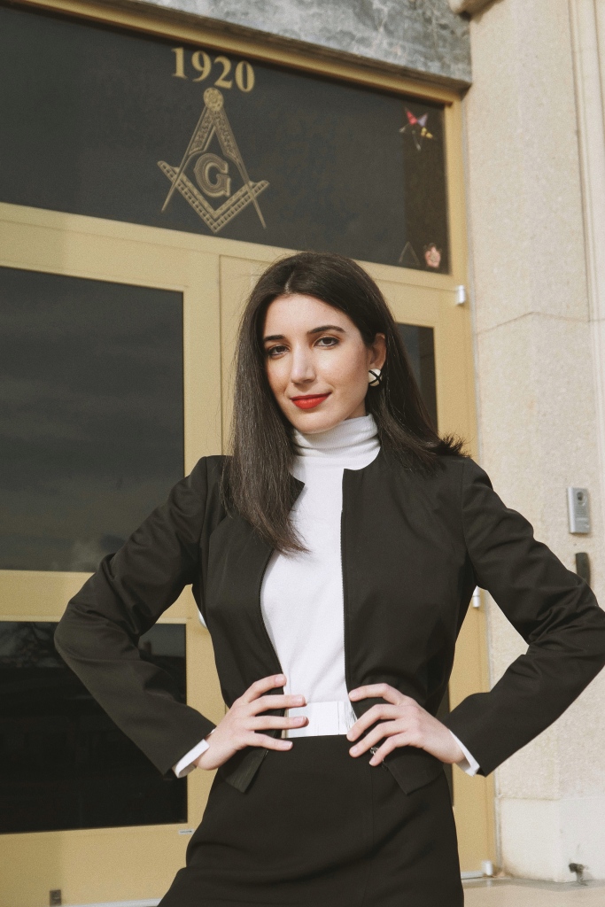 black and white suit, skirt suit, mod style, black suit, turtleneck, white turtleneck, tuxedo, outfit of the day, workwear, work style, what I wore, what I wore to work, how to dress for work, work dressing, how to, style diary, reporter style, reporter life, fashion blogger