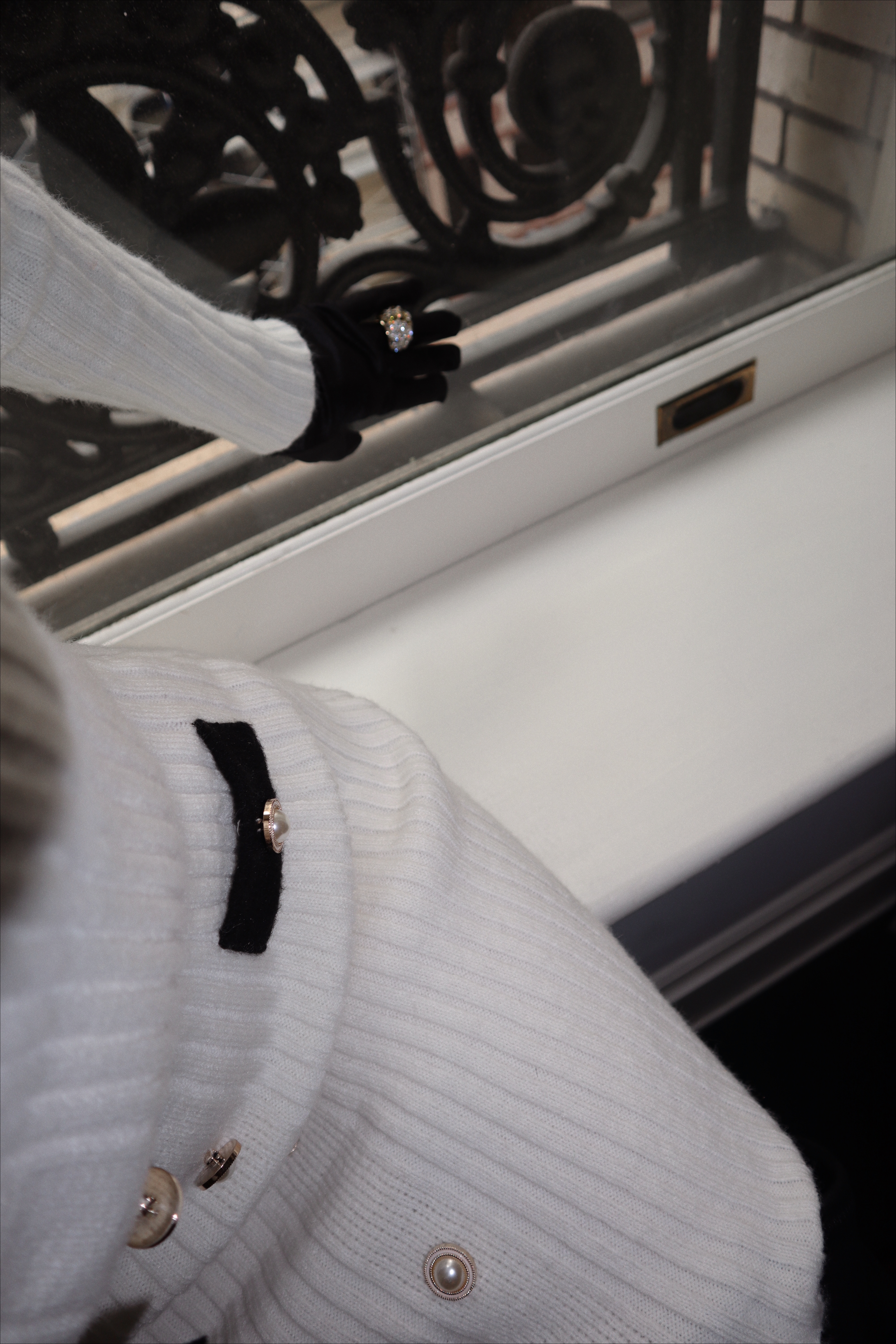 Chanel, Chanel girl, Chanel beauty, Coco Chanel, French style, French girl, French fashion, Parisian style, Parisian fashion, Parisian, pearls, tuxedo dress, sweater dress, suede boots, Palace Hotel, San Francisco