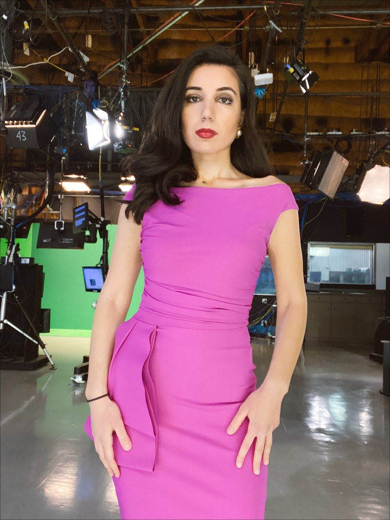 Workwear, what I wear to work, how to wear, professional style, chic workwear, work outfit, office style, work dress, office fashion, TV news, news anchor, anchor style, reporter, newsgirl, TV host, TV News style, Chiara Boni La Petite Robe, Pink Dress, pink